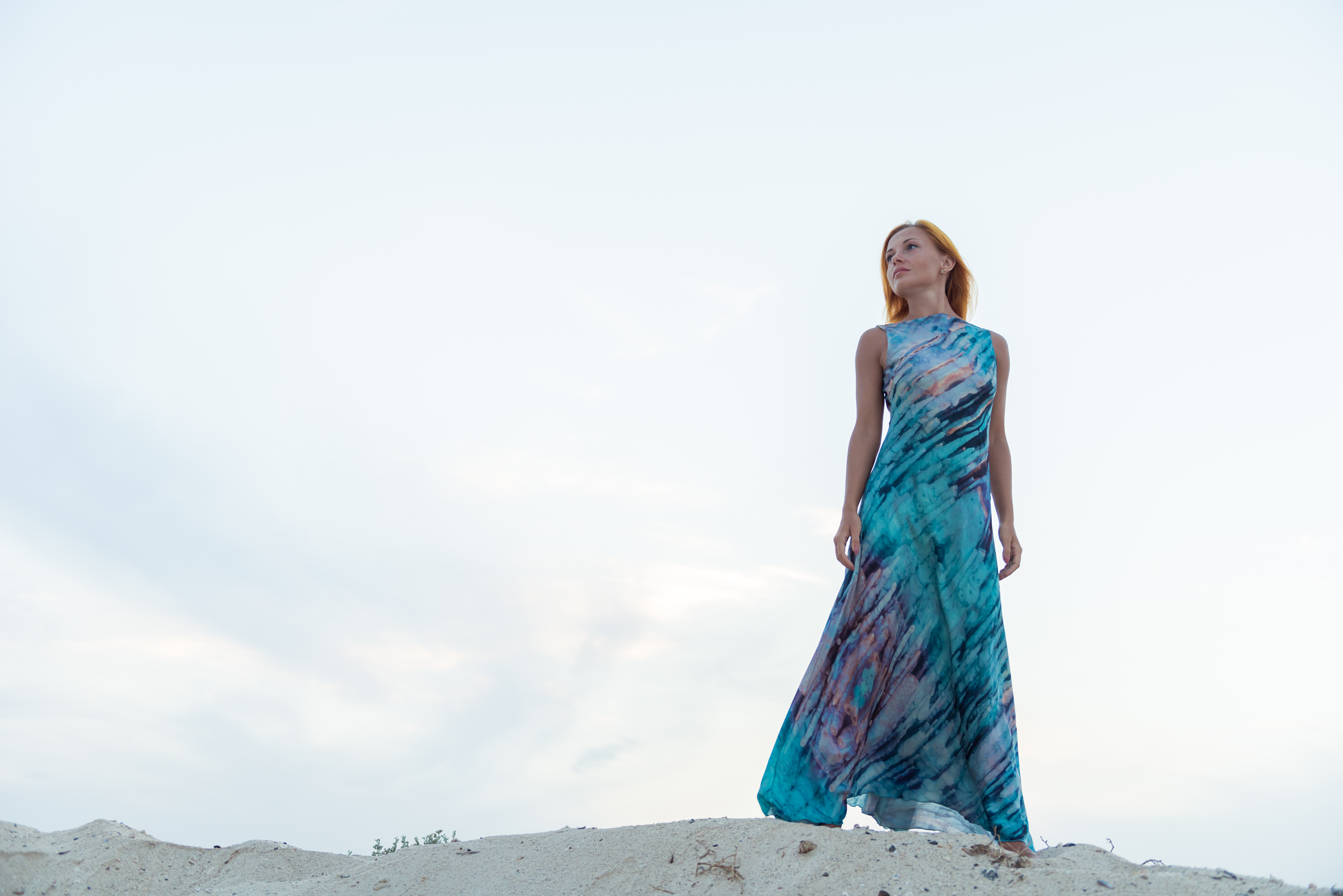 How to Style a Maxi Dress: Styling Tips and Outfit Ideas