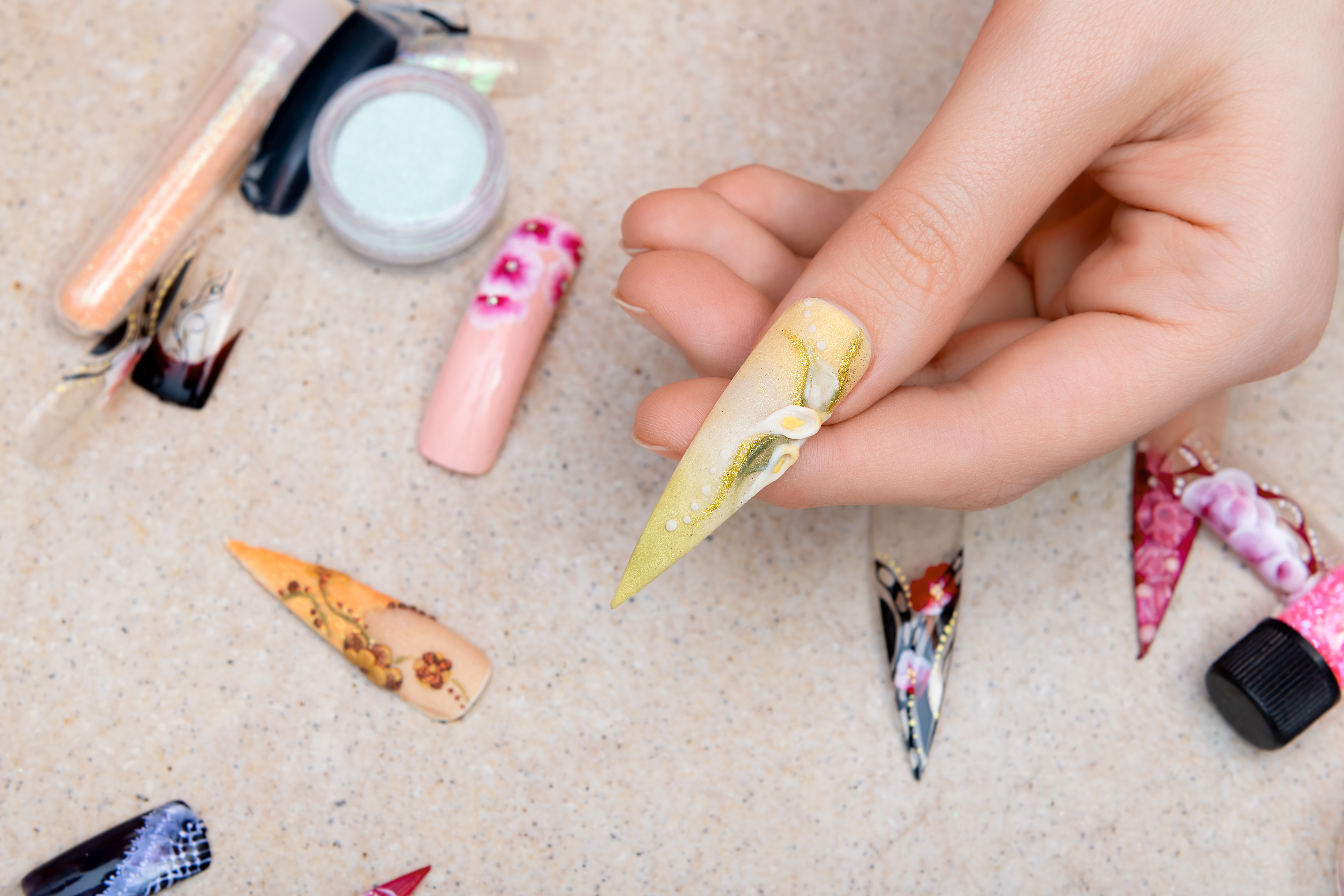 10 Stunning Nail Art Trends for the Festive Season