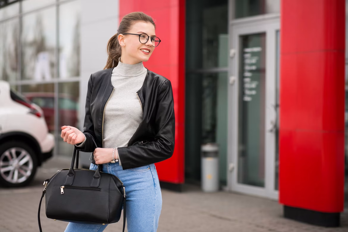 Best Handbags for Office Under ₹2000: Stylish & Practical Picks