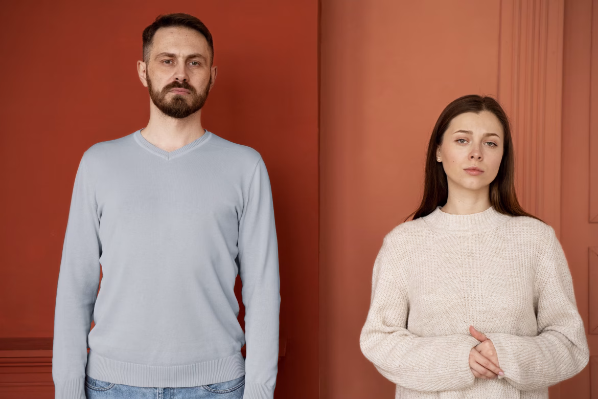 Crew Neck vs Round Neck: What’s the Difference?