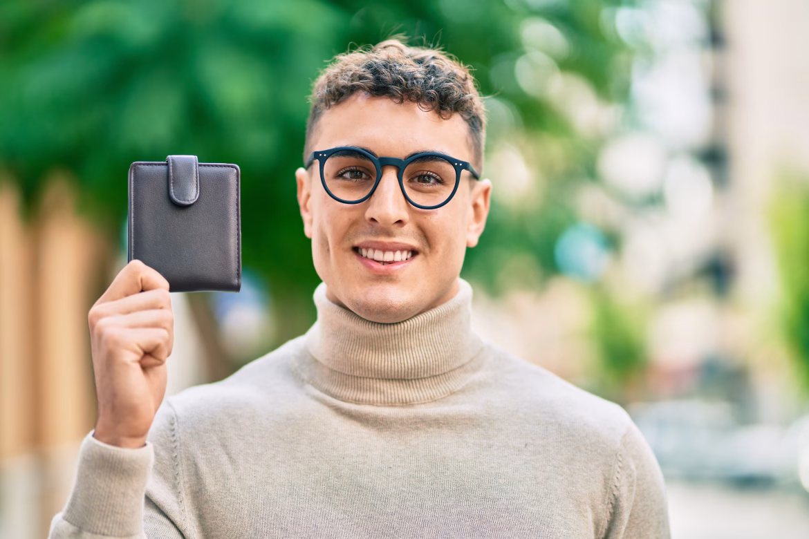 Why Slim Wallets Are Trending: Best Picks for Men